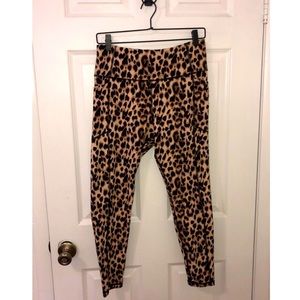 ✨Victoria Secret Cheetah Leggings✨